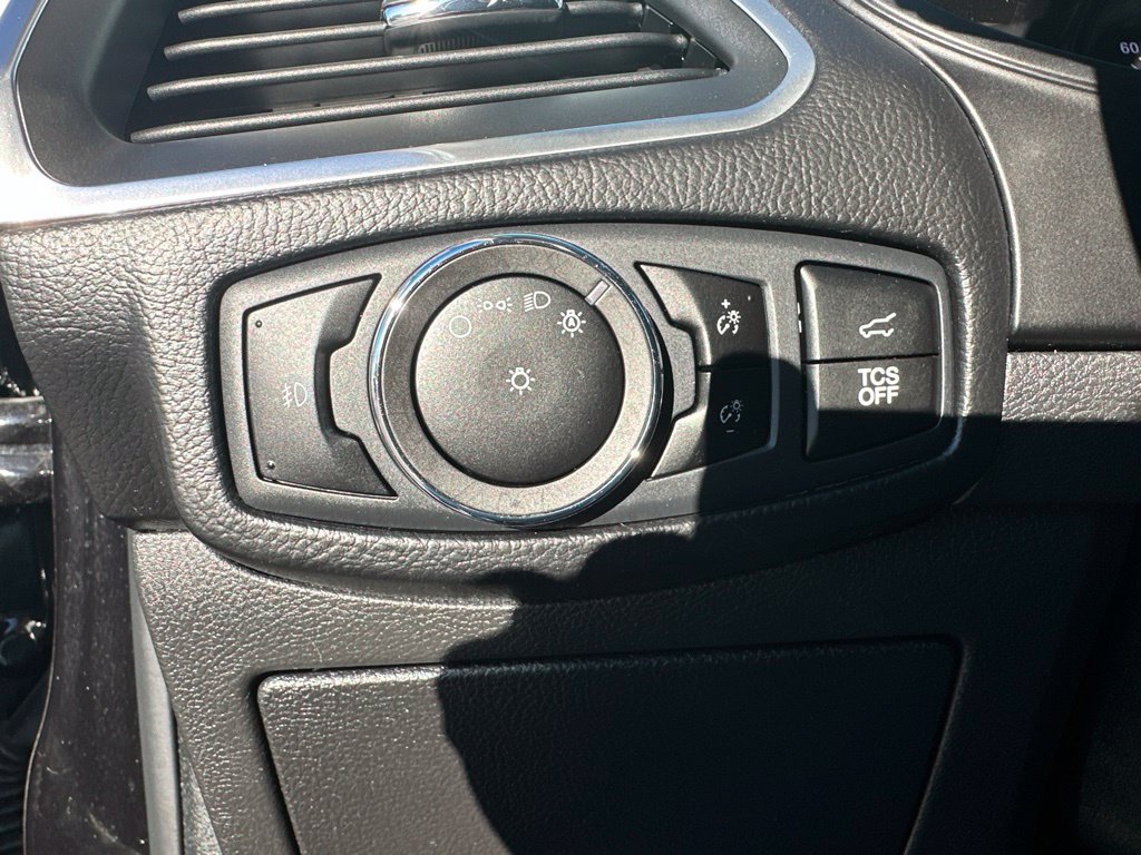 Certified 2023 Ford Edge Titanium AWD/4WD image 38