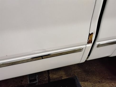 Used 2013 Ford F150 Platinum image 17