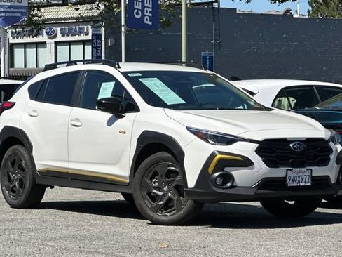 Used 2025 Subaru Crosstrek 2.5i Sport w/ Popular Package #3A AWD/4WD image 2