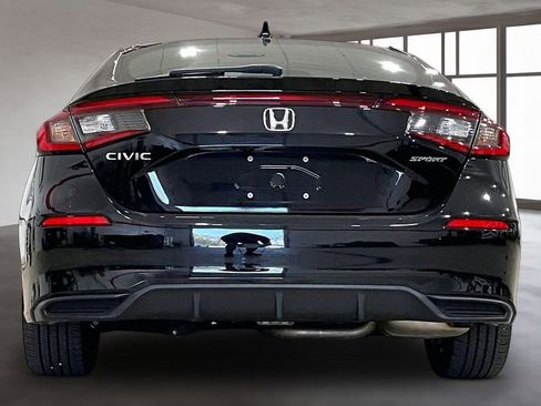 Used 2023 Honda Civic Sport image 4