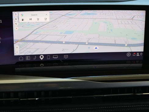 Used 2025 Cadillac Escalade Premium Luxury AWD/4WD image 16