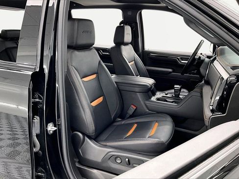 Used 2024 GMC Sierra 1500 AT4 w/ Technology Package image 7