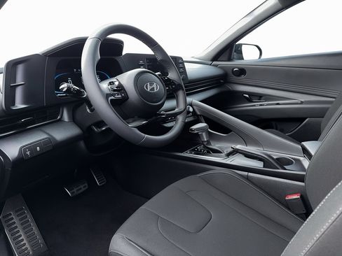 New 2026 Hyundai Elantra Sport FWD image 14
