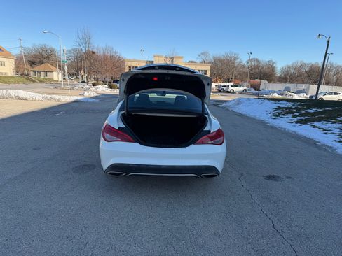 Used 2018 Mercedes-Benz CLA 250 4MATIC image 8