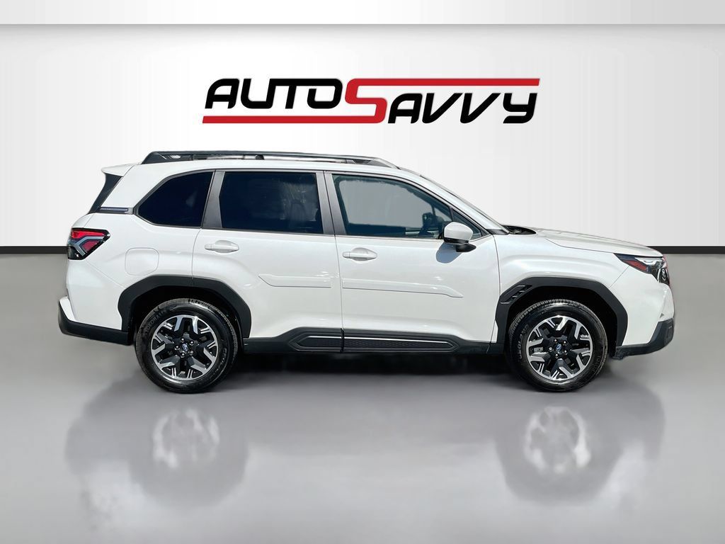Used 2025 Subaru Forester Premium w/ Convenience Package #1 AWD/4WD image 8
