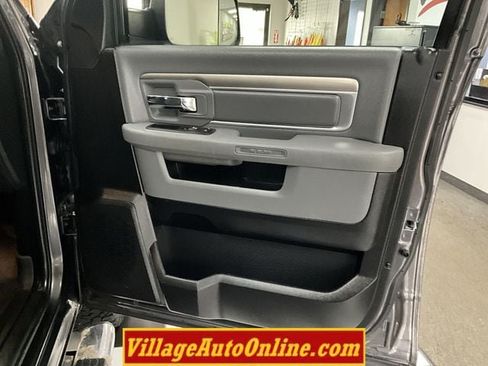 Used 2016 RAM 1500 Big Horn AWD/4WD image 38