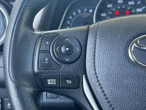 Used 2013 Toyota RAV4 XLE AWD/4WD image 26