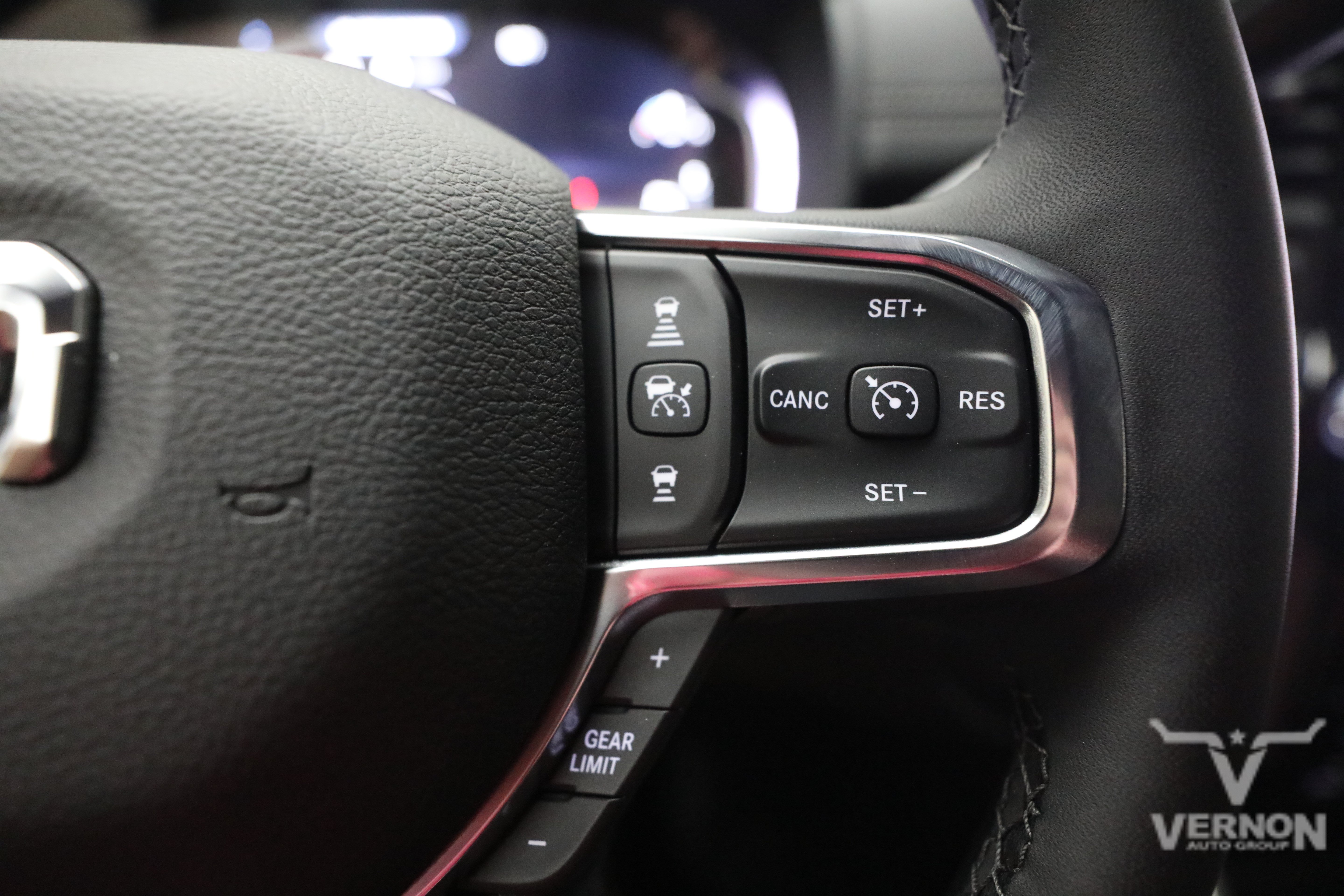 New 2026 RAM 3500 Laramie AWD/4WD image 21