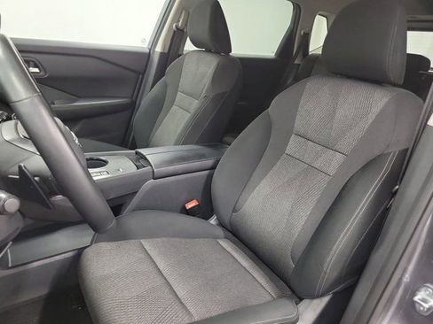 Used 2025 Nissan Rogue SV FWD image 21