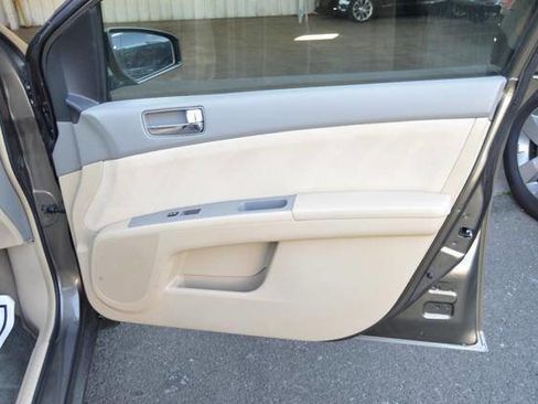 Used 2008 Nissan Sentra 2.0 S w/ Convenience Plus Pkg FWD image 29