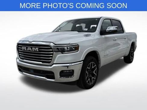 Used 2025 RAM 1500 Laramie AWD/4WD image 8