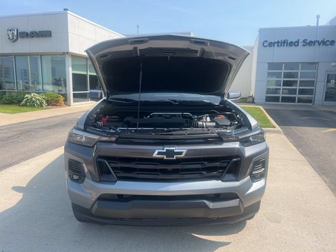 New 2025 Chevrolet Colorado LT w/ LT Convenience Package AWD/4WD image 9