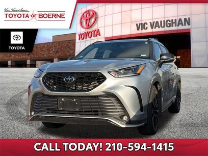 Certified 2024 Toyota Highlander XSE