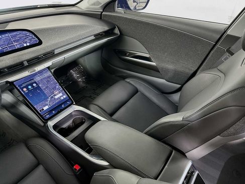 Used 2025 Lucid Air Pure RWD image 20