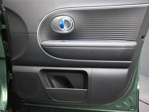 Used 2026 Hyundai Ioniq 9 SEL image 11