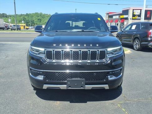 Used 2024 Jeep Wagoneer Series III image 2