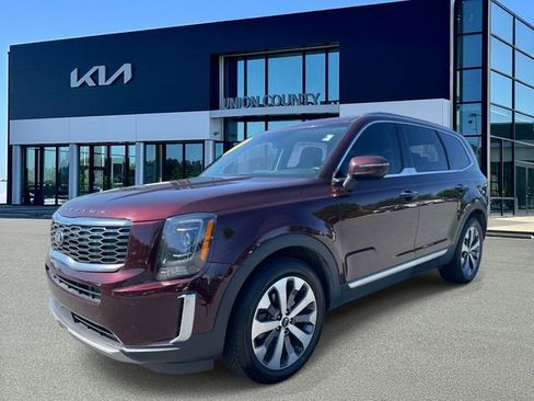 Used 2020 Kia Telluride S FWD image 3