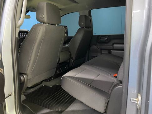 Used 2025 Chevrolet Silverado 2500 Custom image 32