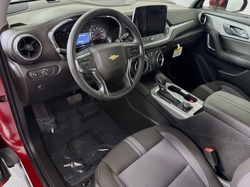 Used 2026 Chevrolet Blazer LT w/ Convenience Package AWD/4WD image 23