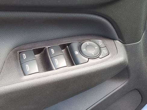 Certified 2022 Chevrolet Equinox RS w/ RS Leather Package AWD/4WD image 16