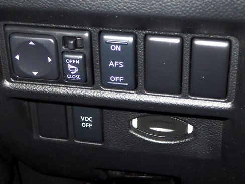 Used 2009 INFINITI FX35 AWD w/ Navigation Pkg image 25