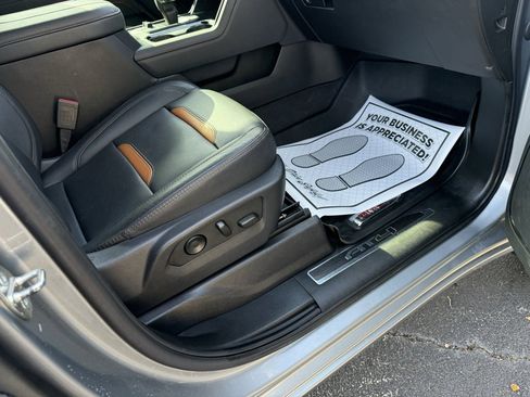 Used 2023 GMC Sierra 1500 AT4 w/ Technology Package image 13