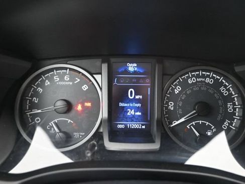 Used 2019 Toyota Tacoma TRD Off-Road AWD/4WD image 28
