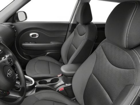 Used 2018 Kia Soul image 12
