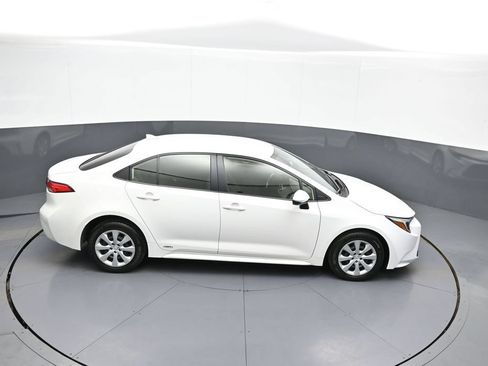 Certified 2024 Toyota Corolla LE AWD/4WD image 35