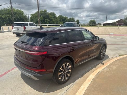 Used 2021 Lincoln Corsair Reserve w/ Elements Package FWD image 5