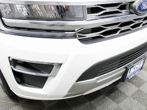Used 2024 Ford Expedition Platinum image 54