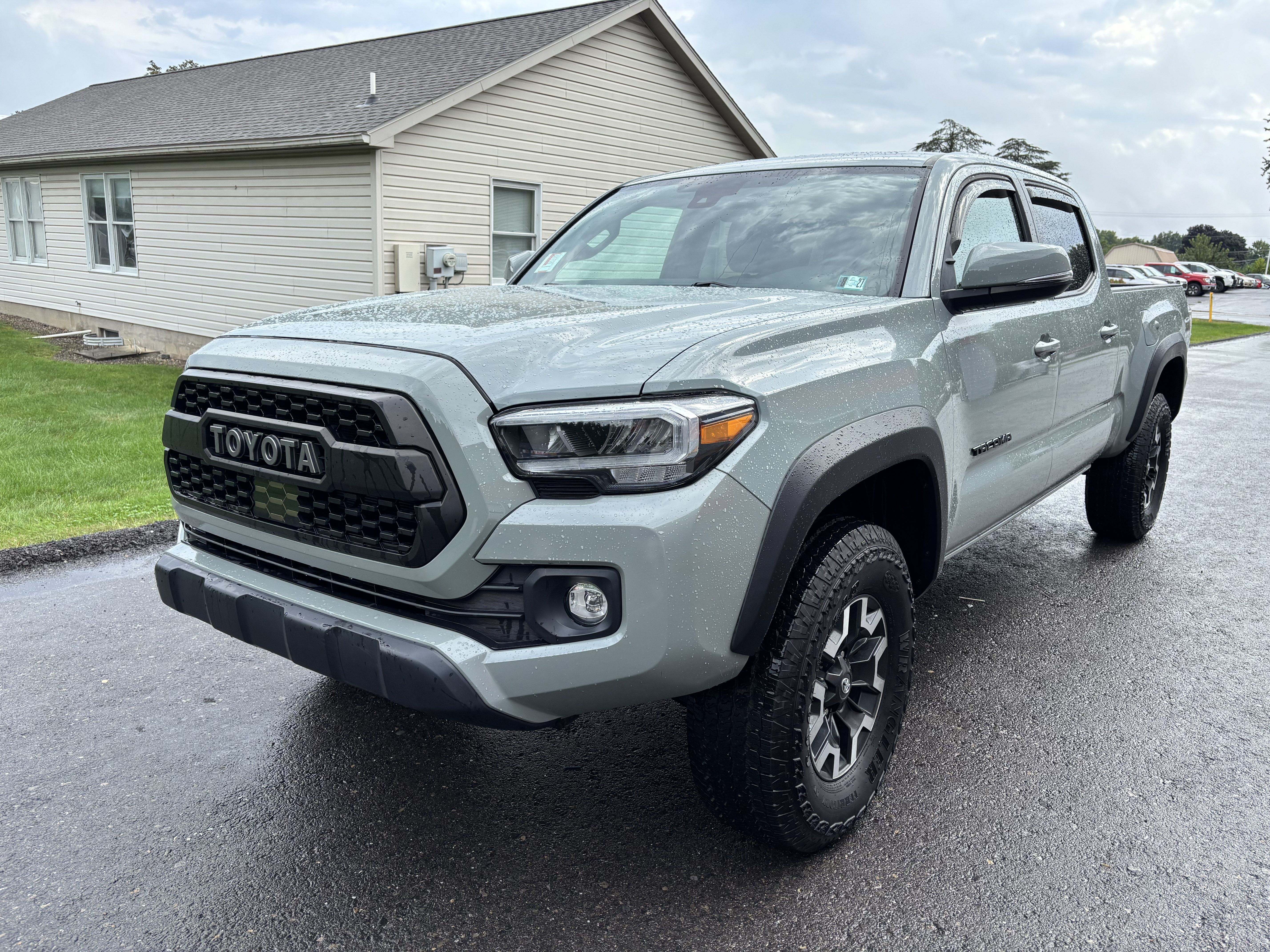 Certified 2023 Toyota Tacoma TRD Off-Road w/ Technology Package AWD/4WD image 7