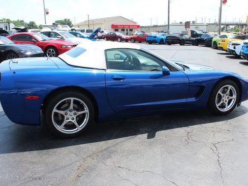 Used 2002 Chevrolet Corvette Convertible w/ Preferred Equipment Group2 RWD image 10
