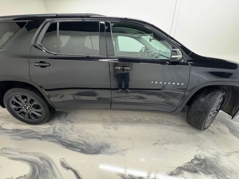 Used 2019 Chevrolet Traverse RS FWD image 9