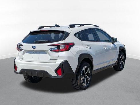 Used 2024 Subaru Crosstrek 2.0i Premium AWD/4WD image 3