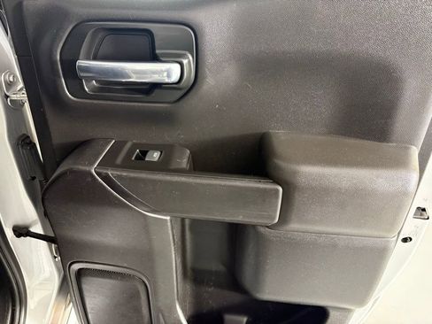 Used 2022 Chevrolet Silverado 1500 Custom RWD image 17