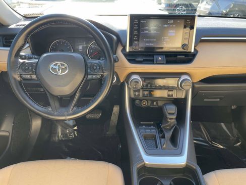 Used 2019 Toyota RAV4 XLE image 11