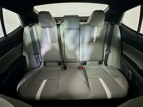 Used 2025 Toyota Camry SE w/ Convenience Package FWD image 30