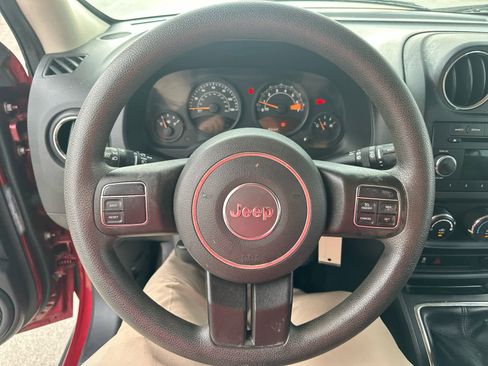 Used 2015 Jeep Patriot Sport image 15