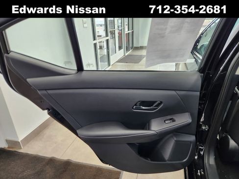 Used 2025 Nissan Sentra S image 12