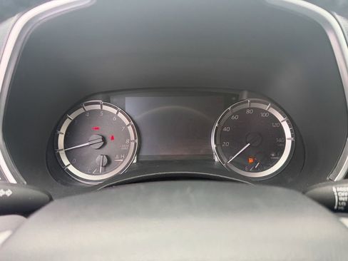 Used 2023 Toyota Highlander XLE AWD/4WD image 16