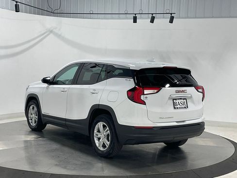 Used 2023 GMC Terrain SLE FWD image 13