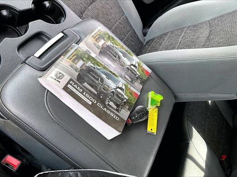 Used 2020 RAM 1500 Warlock AWD/4WD image 36
