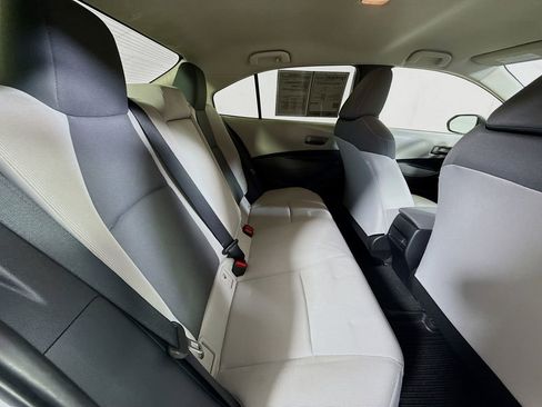 Used 2022 Toyota Corolla LE image 24