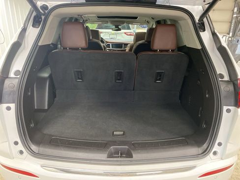 Used 2021 Buick Enclave Avenir w/ Avenir Technology Package image 23