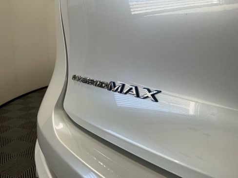 Used 2023 Toyota Crown Platinum image 9