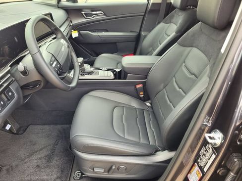 New 2026 Kia Sportage SX FWD image 8