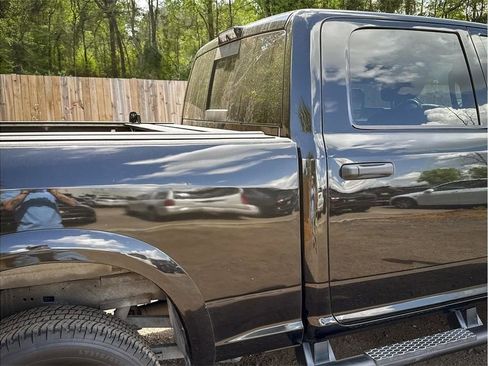 Used 2017 RAM 2500 Lone Star w/ Black Appearance Group image 12