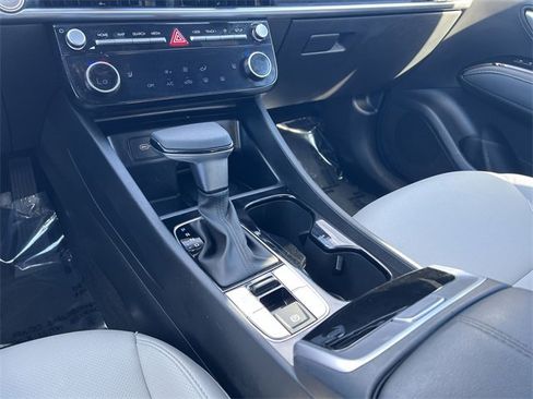 Certified 2025 Hyundai Santa Cruz SEL image 18