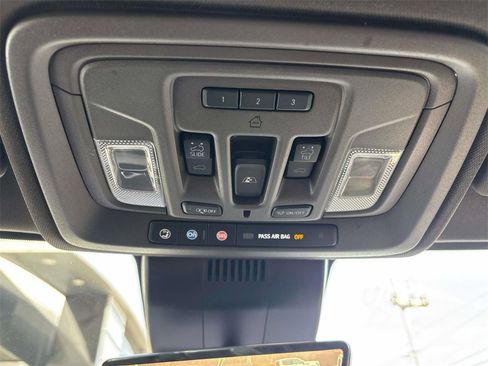 Used 2024 GMC Sierra 2500 Denali w/ Denali Reserve Package image 28